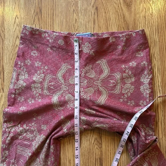 Kimchi Blue Rose Pink and Cream Floral Jacquard Pants - Picture 6 of 8